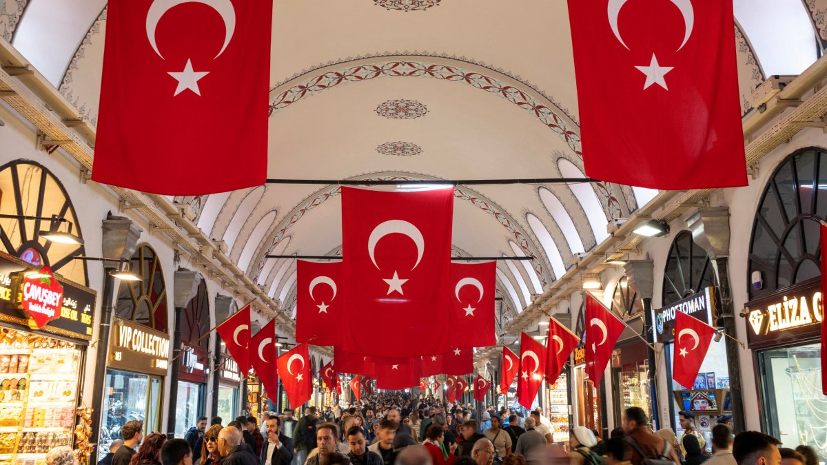 People stroll through the historic Grand Bazaar, a popular tourist attraction and one of the country&#039;s most important economic venues, Istanbul, Türkiye, Oct. 22, 2024. (Reuters Photo)