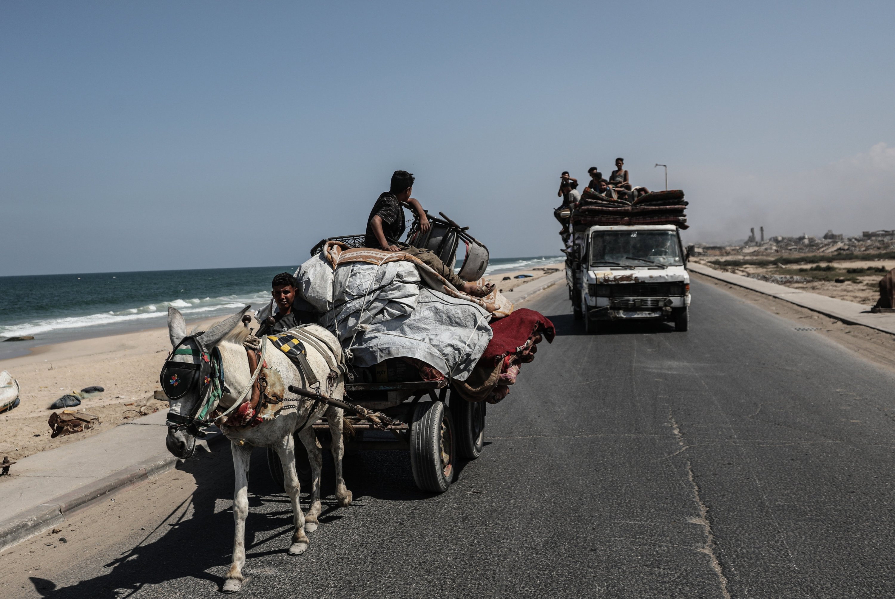 Israeli advances in Gaza City leave more Palestinians homeless