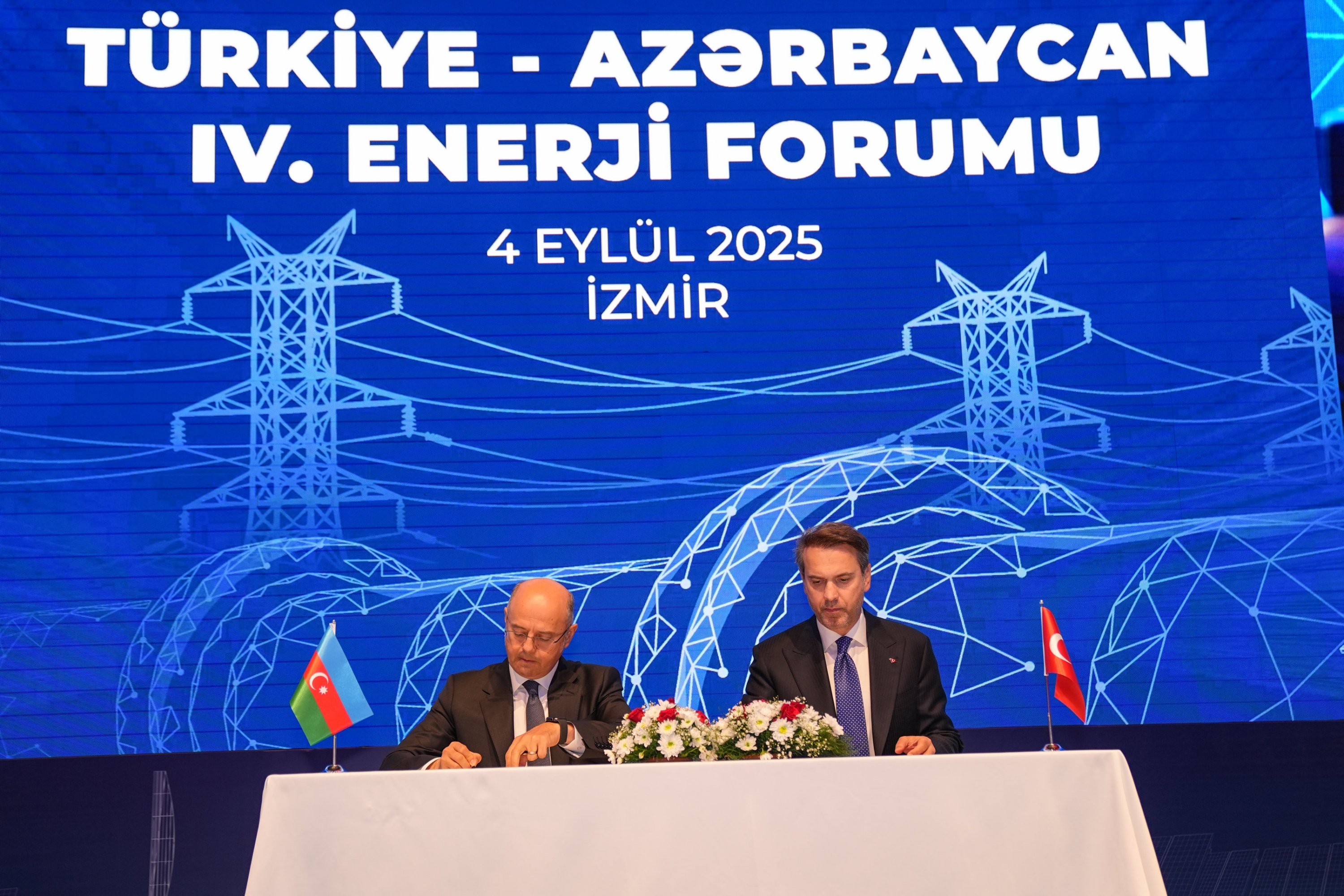 V İzmirju poteka 4. Energetski forum Azerbajdžan-Turčija