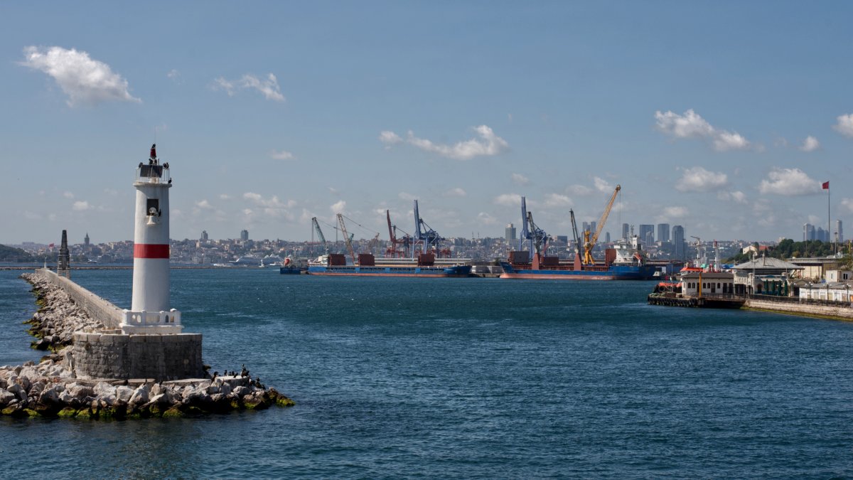 A view of Haydarpaşa port, Istanbul, Türkiye, Aug. 9, 2022. (Reuters Photo)