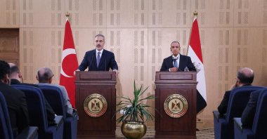 Egyptian Foreign Minister Badr Abdelatty (R) and Foreign Minister Hakan Fidan (L) address a joint press conference following their meeting in el-Alamein, Egypt, Aug. 9, 2025. (Turkish Foreign Ministry Handout via EPA Photo)