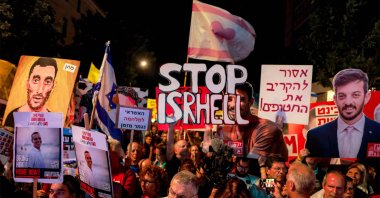 Protesters gather for a demonstration organized by the families of Israelis held hostage in the Gaza Strip, calling for their release and for a cease-fire in the war in Gaza, in central Jerusalem, Sept. 3, 2025. (AFP Photo)