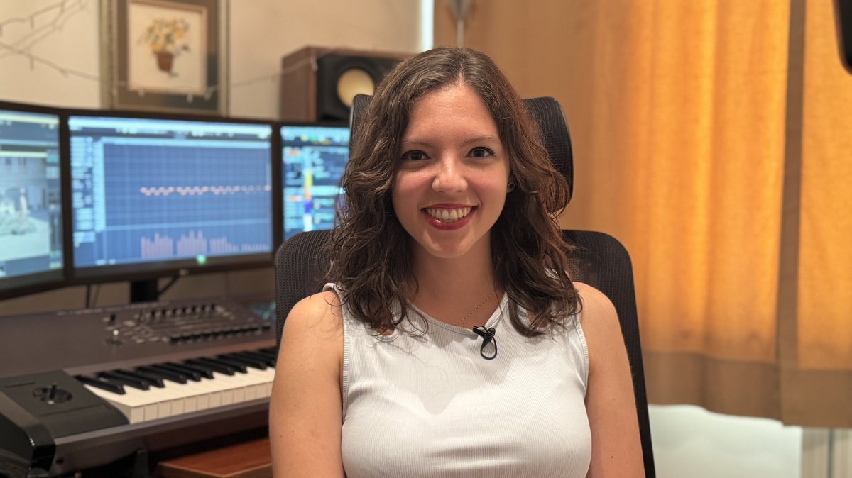 Turkish musician Esin Aydıngöz poses for the camera, Istanbul, Türkiye, Aug. 20, 2025. (AA Photo)