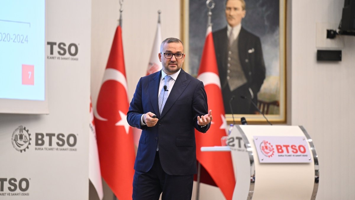 Central Bank of the Republic of Türkiye (CBRT) Governor Fatih Karahan speaks during a presentation in Bursa, northwestern Türkiye, Aug. 2, 2025. (IHA Photo)