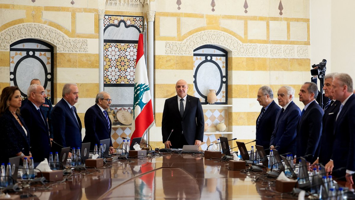 Lebanese President Joseph Aoun, Prime Minister Nawaf Salam and members of the cabinet stand as they attend a cabinet session to discuss the army&#039;s plan to disarm Hezbollah, at the Presidential Palace in Baabda, Lebanon, Sept. 5, 2025. (Reuters Photo)