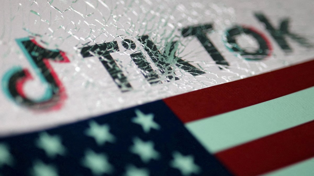 &quot;Voters shaped by TikTok, Instagram and digital activism are increasingly unwilling to accept scripted talking points.&quot; Jan. 16, 2025. (Reuters Photo)