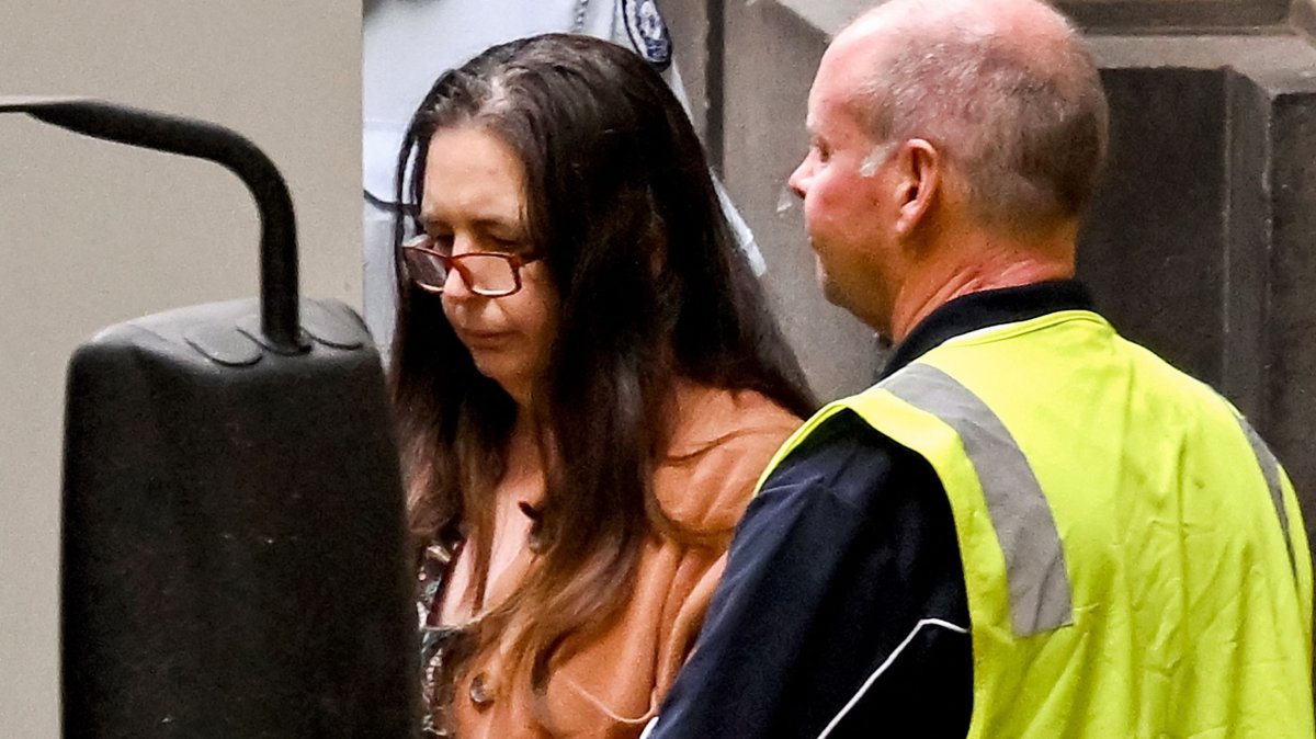 Convicted killer Erin Patterson (L) leaves the Supreme Court of Victoria in Melbourne, Australia, Sept. 8, 2025. (AFP Photo)