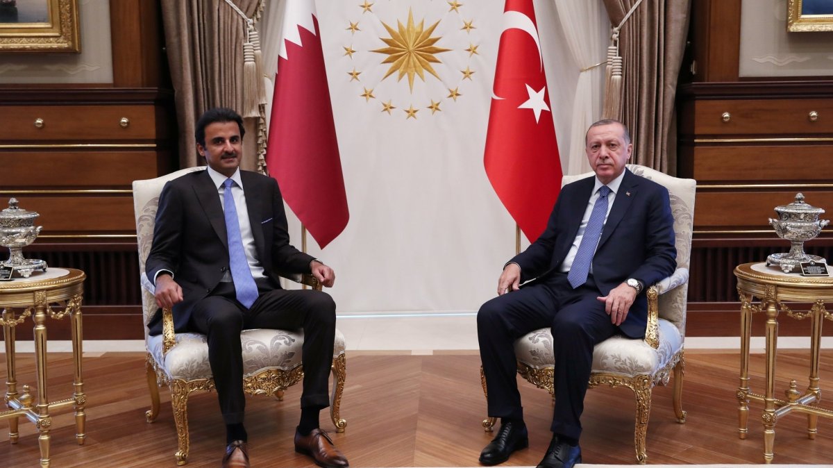 President Recep Tayyip Erdoğan meets with Qatari Emir Sheikh Tamim Bin Hamad Al Thani in Ankara, Türkiye, Aug. 15, 2018. (Reuters File Photo)