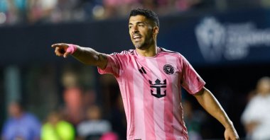 Inter Miami&#039;s Luis Suarez gestures during the CONCACAF Champions Cup quarterfinal football match between Inter Miami and LAFC at Chase Stadium, Fort Lauderdale, U.S., April 9, 2025. (AFP Photo)