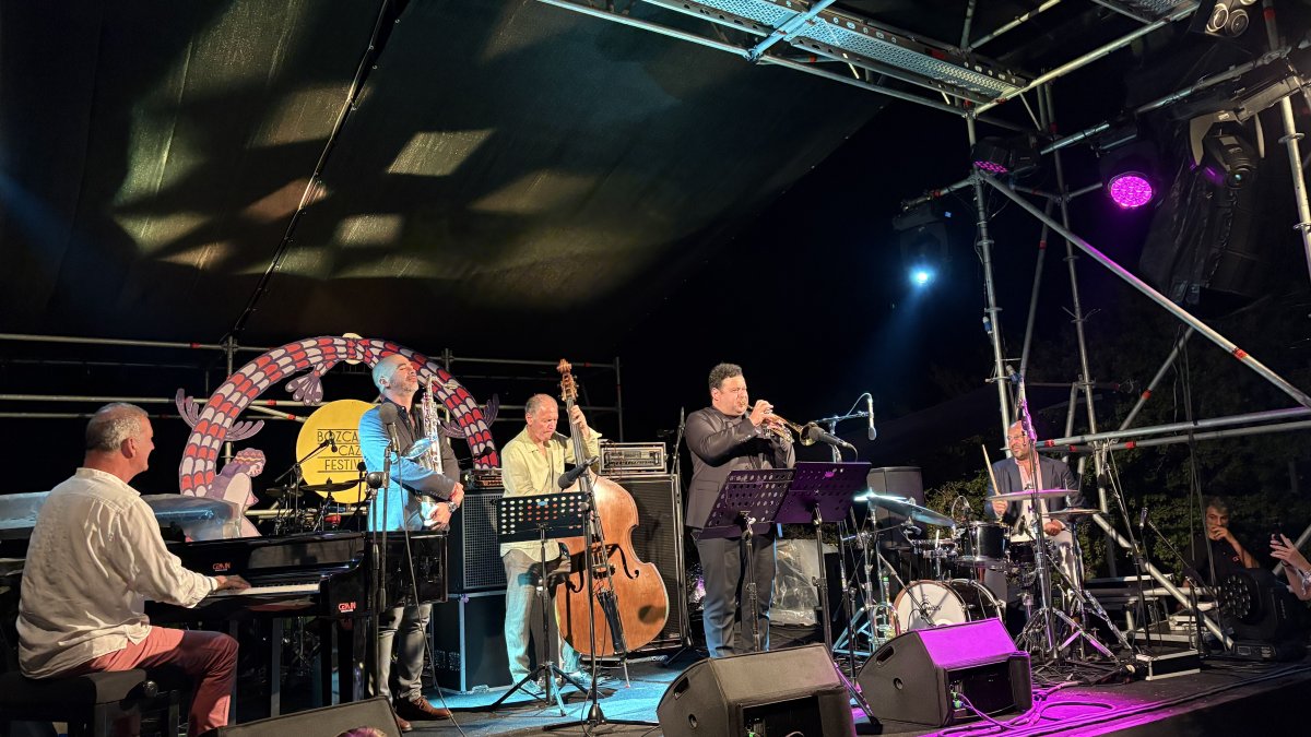 Musicians perform on stage during the Bozcaada Jazz Festival, Bozcaada, Türkiye, Sept. 6, 2025. (Photo by Funda Karayel)