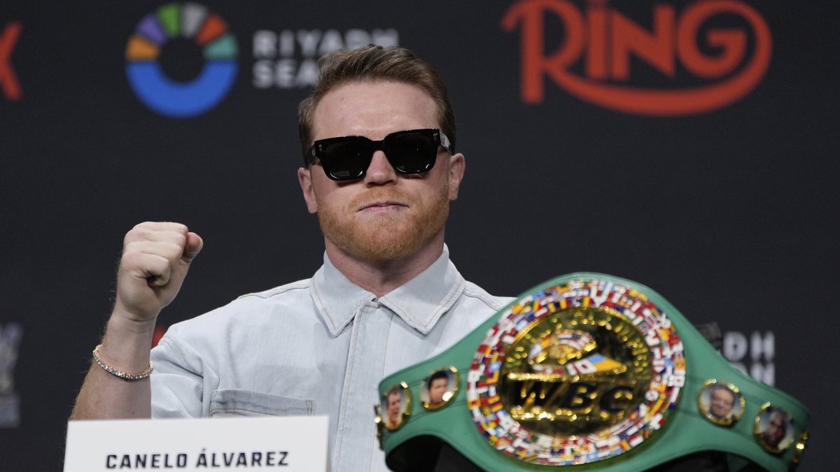 Canelo Alvarez motions during a news conference, Las Vegas, U.S., June 27, 2025. (AP Photo)