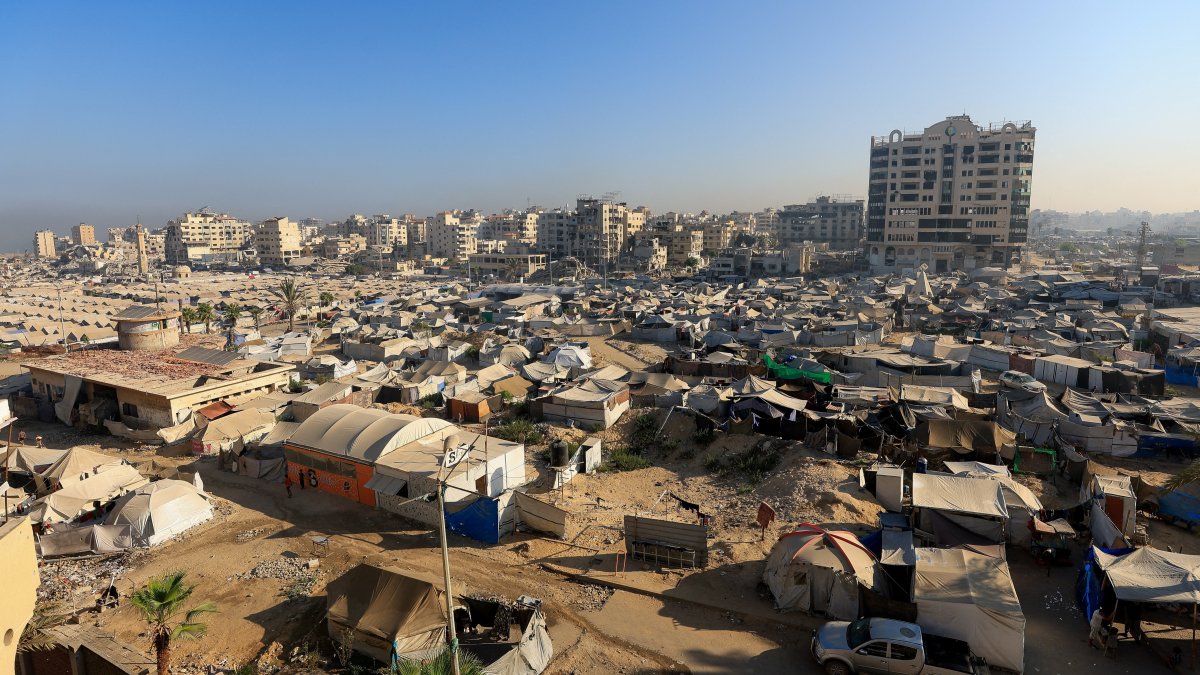 Palestinians, displaced by Israel's genocidal war, take shelter in a tent camp in Gaza City, Palestine, Sept. 11, 2025. (Retuers Photo)