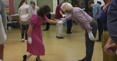 Members of the Hampshire Regency Dancers practice dance ahead of the 10-day Jane Austen Festival, Winchester, U.K., Sept. 10, 2025. (AP Photo)