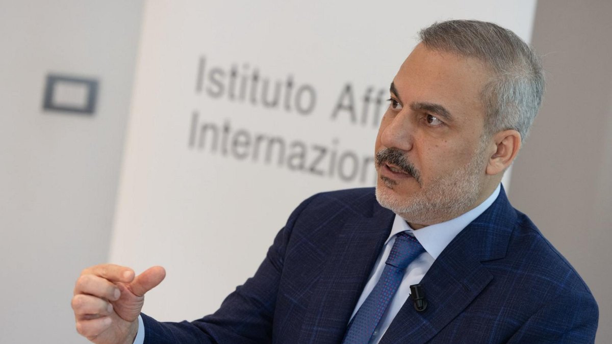 Turkish foreign minister to attend OIC-Arab League meeting in Doha