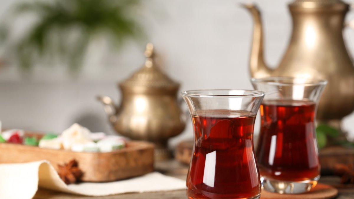 Drinking tea in Türkiye: Story of slowness, conversation