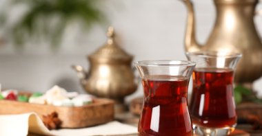 Drinking tea in Türkiye is one of the strongest symbols of social life. The steam rising from the tulip-shaped glass carries the silent ritual of conversation, waiting and shared reflection. (Shutterstock Photo)