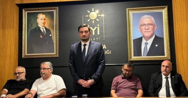 Good Party (IP) Provincial Chair Ahmet Uçak (C) resigns, along with other district officials, Sakarya province, Türkiye, Sept. 15, 2025. (IHA Photo)