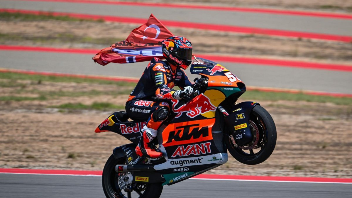 Turkish motorcyclist Deniz Öncü in action during a training session, Sakarya, Türkiye, Aug. 12, 2025. (AA Photo)