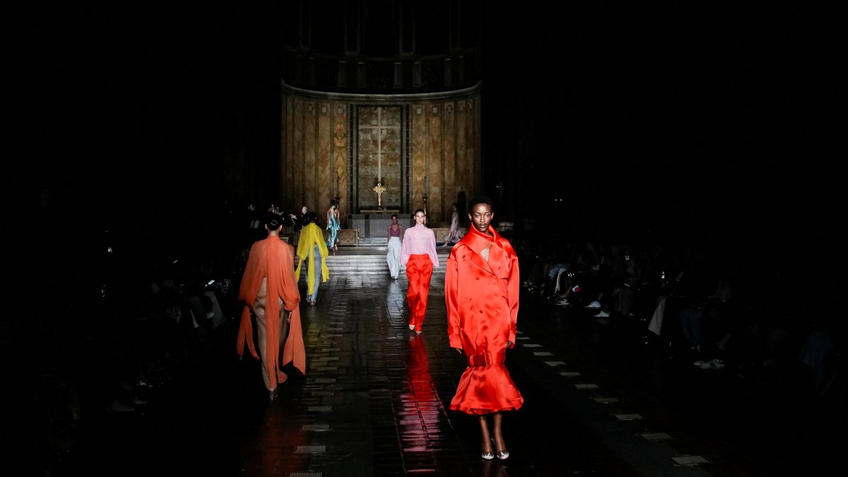 Models present creations from the Prabal Gurung Spring/Summer 2026 collection during New York Fashion Week, New York City, U.S., Sept. 13, 2025. (Reuters Photo)