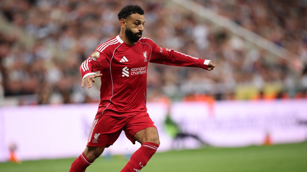 Liverpool&#039;s Mohamed Salah in action during the English Premier League match against Newcastle United, Newcastle, U.K., Aug. 25, 2025. (EPA Photo)