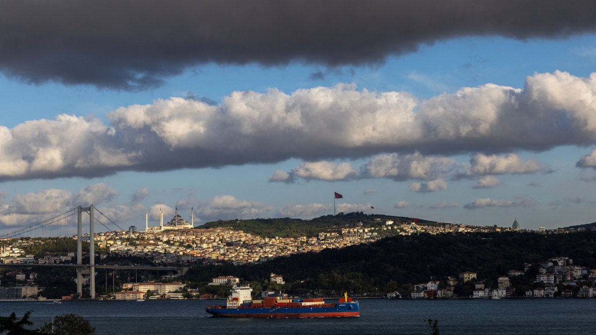 Türkiye's housing market stays hot as sales hit fresh 2025 peak