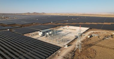 The Şanlıurfa Viranşehir Solar Power Plant (GES), with a total installed capacity of 191.3 MW, makes significant contributions to Türkiye&#039;s energy independence and sustainable development goals, Viranşehir, Şanlıurfa, Türkiye, Aug. 18, 2025. (IHA Photo)