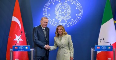 President Recep Tayyip Erdoğan (L) and Italian Prime Minister Giorgia Meloni shake hands during the press conference following their meeting at Villa Doria Pamphilj, Rome, Italy, April 29, 2025. (Getty Images Photo)