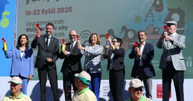 EU Deputy Head of Delegation Jurgis Vilcinskas is seen with Eskişehir Mayor Ayşe Ünlüce and officials during the opening ceremony of EU Mobility Week, Eskişehir, Türkiye, Sept.16, 2025 (AA Photo)