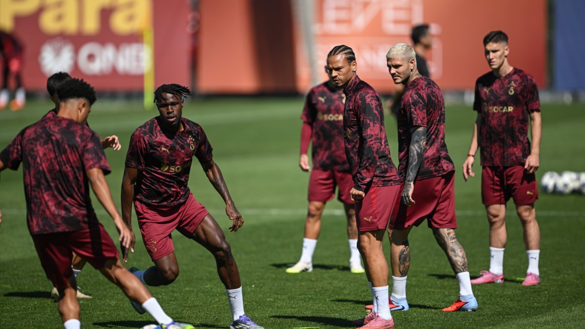 Galatasaray kick off Champions League run against Eintracht Frankfurt