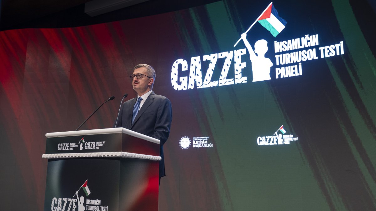 Burhanettin Duran, head of the Presidency&#039;s Directorate of Communications, speaks at the panel, Ankara, Türkiye, Sept. 17, 2025. (AA Photo)