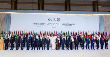 Leaders and officials attend the joint session of the Arab League and Organisation of Islamic Cooperation (OIC), Doha, Qatar, Sept. 15, 2025. (AA Photo)
