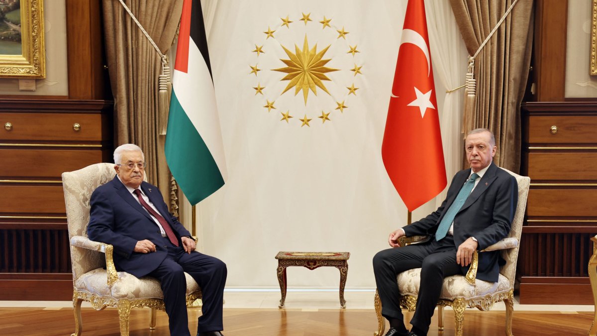 Turkish-Palestinian leaders meet in Ankara
