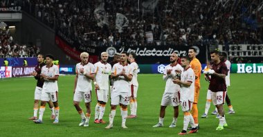 Galatasaray players react after the UEFA Champions League league phase match against Eintracht Frankfurt, Frankfurt, Germany, Sept. 18, 2025. (EPA Photo)