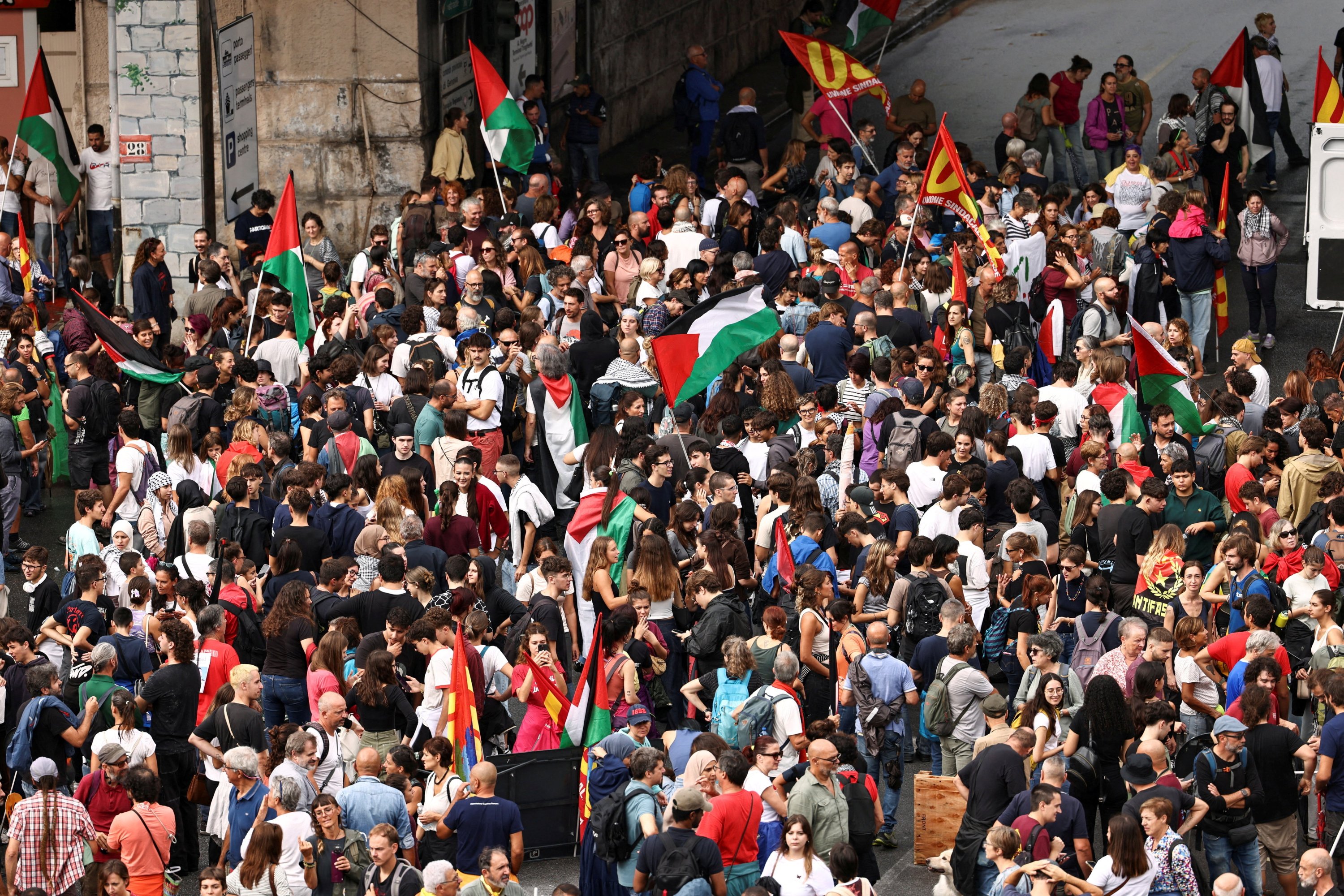 Italy disrupted as tens of thousands strike in solidarity with Gaza