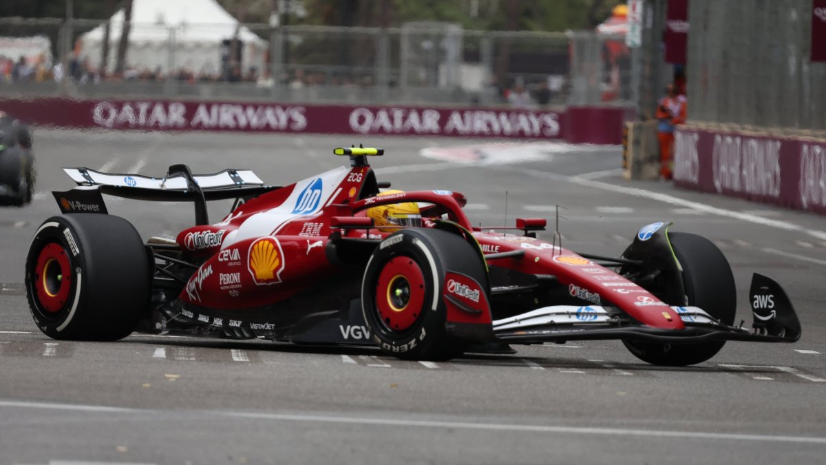 Ferrari driver Lewis Hamilton competes in the 2025 Formula 1 Azerbaijan Grand Prix held at the Baku City Circuit, Baku, Azerbaijan, Sept. 21, 2025. (EPA Photo)