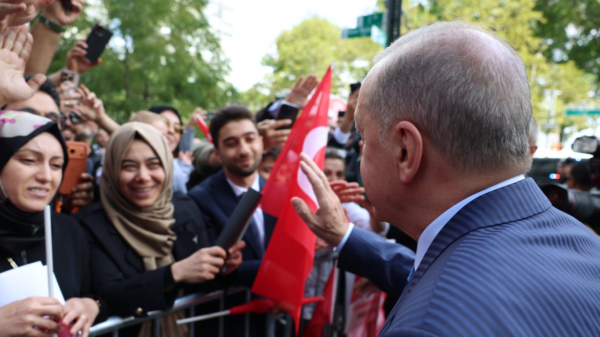 President Recep Tayyip Erdoğan is seen greeting people, New York, U.S., Sept. 21, 2025 (AA Photo)