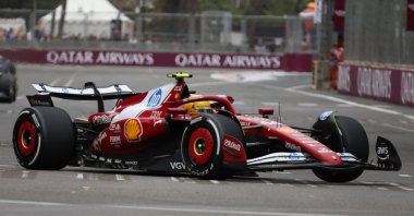Ferrari driver Lewis Hamilton competes in the 2025 Formula 1 Azerbaijan Grand Prix held at the Baku City Circuit, Baku, Azerbaijan, Sept. 21, 2025. (EPA Photo)