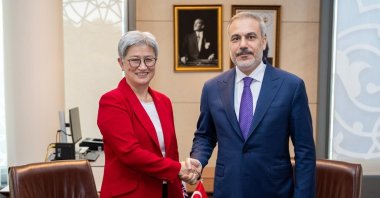 FM Hakan Fidan, Australian counterpart Penny Wong shake hands as they meet at Türkevi in New York, Sept. 22, 2025. (AA Photo)