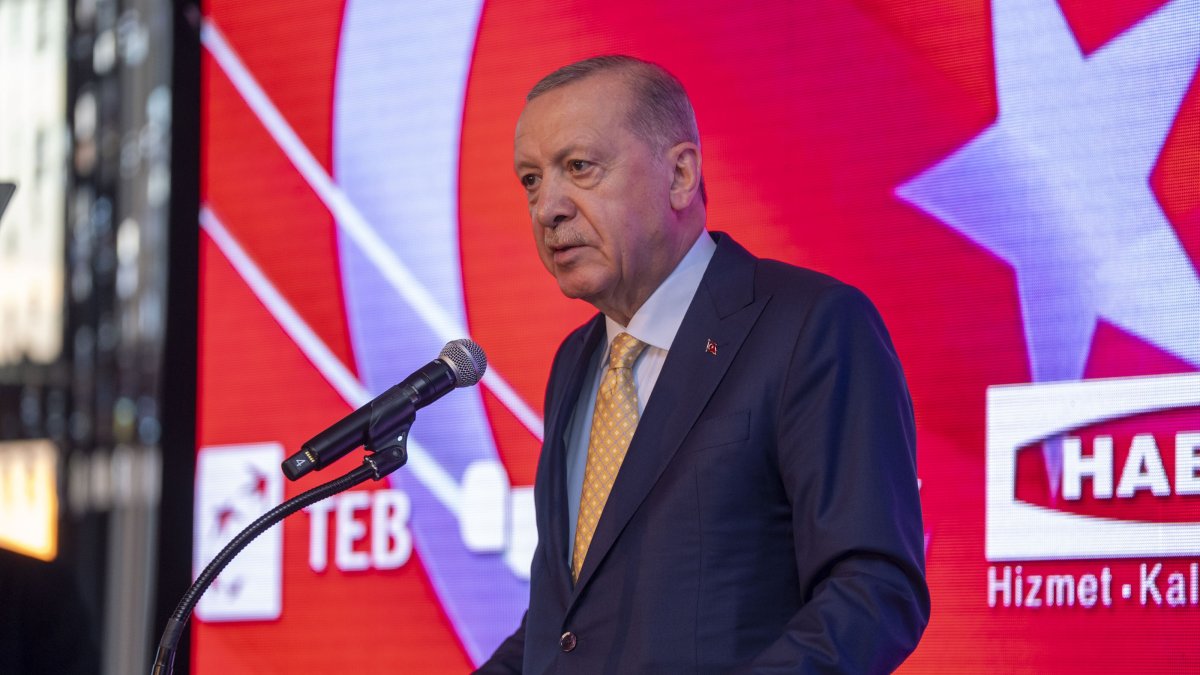 President Recep Tayyip Erdoğan speaks at a meeting at Rockefeller Center, New York, U.S., Sept. 22, 2025. (AA Photo)