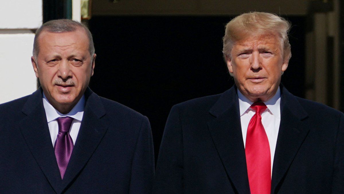 U.S. President Donald Trump greets President Recep Tayyip Erdoğan upon arrival outside the White House, Washington, U.S., Nov.13, 2019. (AFP Photo)