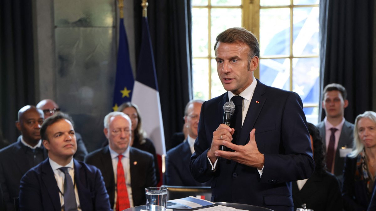 French President Emmanuel Macron speaks to students during an event about the LaFayette scholarship program, in New York City, Sept. 23, 2025. (AFP Photo)