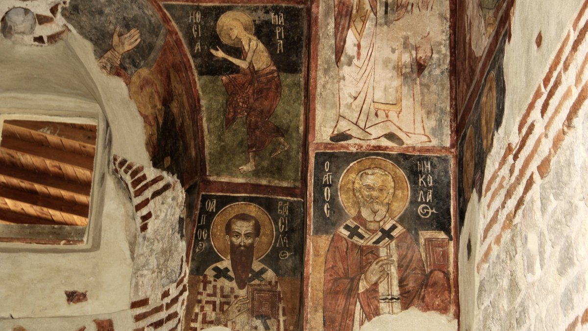 The paintings on the walls of the 700-year-old historic church, Sinop, northern Türkiye, Sept. 20, 2025. (AA Photo)