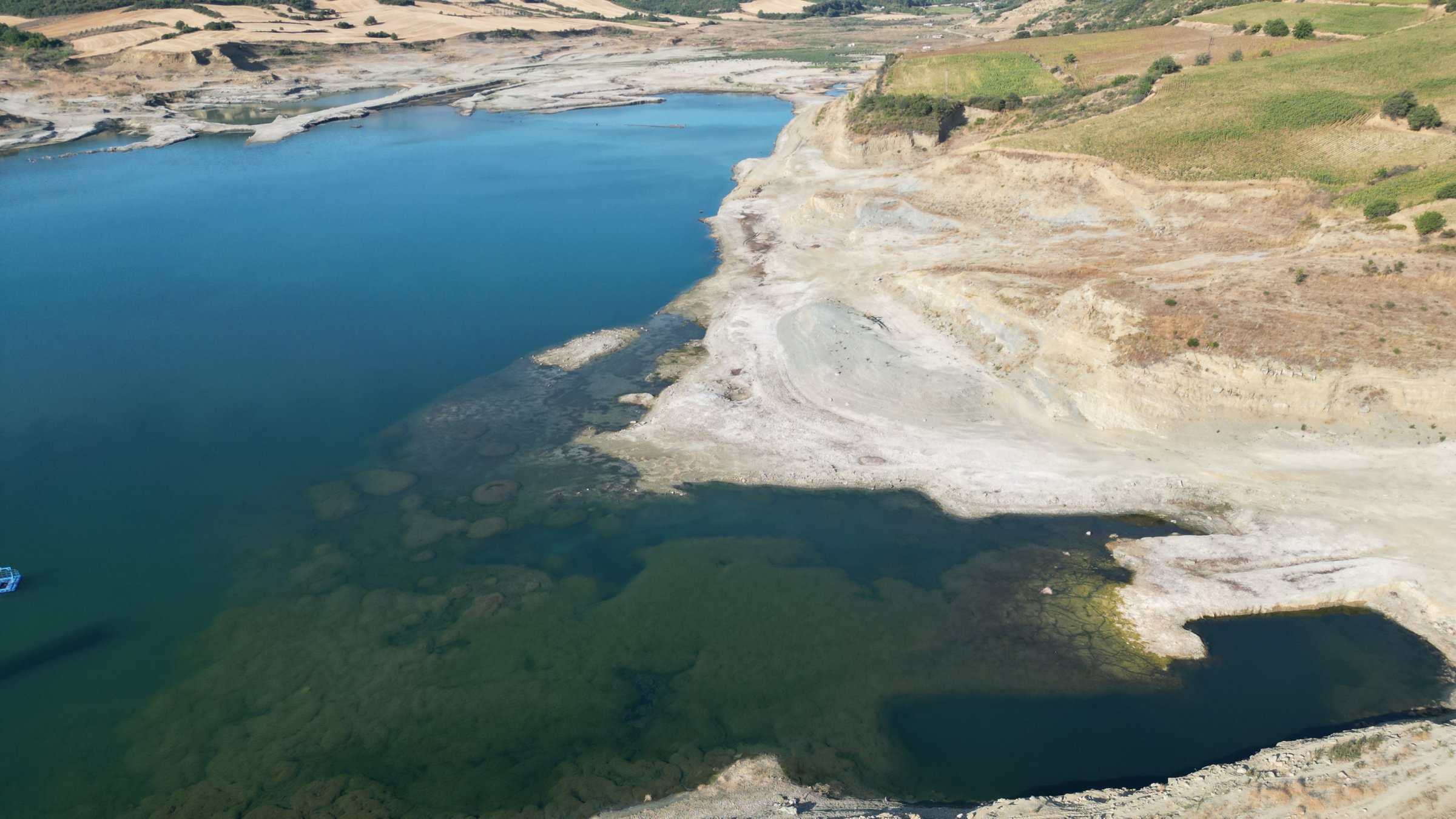 A drained water reservoir highlights the impact of climate change on water resources, Tekirdağ, Türkiye, Sept. 15, 2025. (AA Photo)