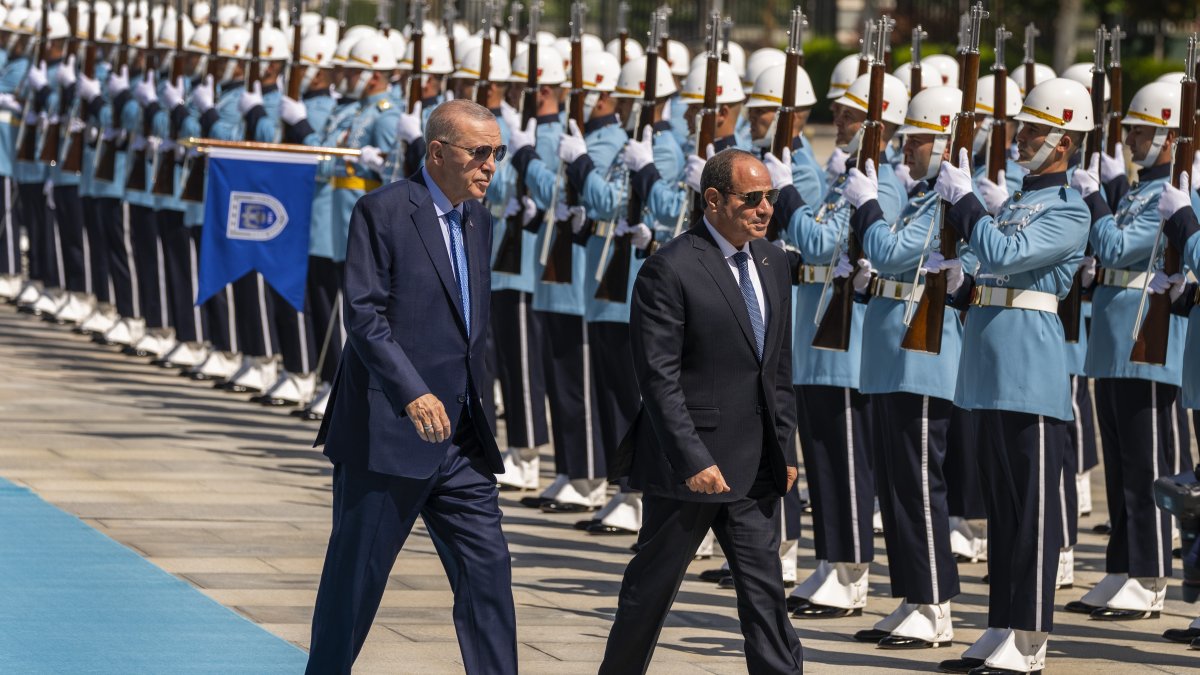 President Recep Tayyip Erdoğan and Egyptian President Abdel-Fattah el-Sissi review an honor guard during a welcome ceremony before their meeting, Ankara, Türkiye, Sept. 4, 2024. (AP Photo)