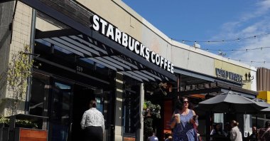 Customers leave a Starbucks Coffee shop in Corte Madera, California, U.S., Sept. 25, 2025. (AFP Photo)