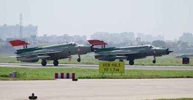 India&#039;s MiG-21 fighter jets prepare to take off for the last flypast during their farewell ceremony at the Chandigarh Air Force Station in Chandigarh, India, Sept. 26, 2025. (AFP Photo)