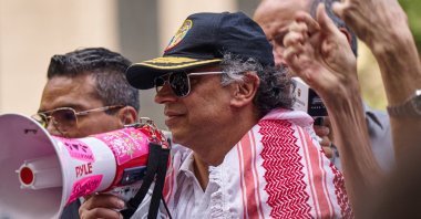 Colombian President Gustavo Petro addresses pro-Palestinian demonstrators at Dag Hammarskjold Plaza outside U.N. headquarters during the 80th United Nations General Assembly in New York City, U.S., Sept. 26, 2025. (Reuters Photo)