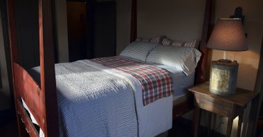 A shaft of light shines into a bedroom in Belle, West Virginia, U.S., Nov. 11, 2013. (AFP Photo)