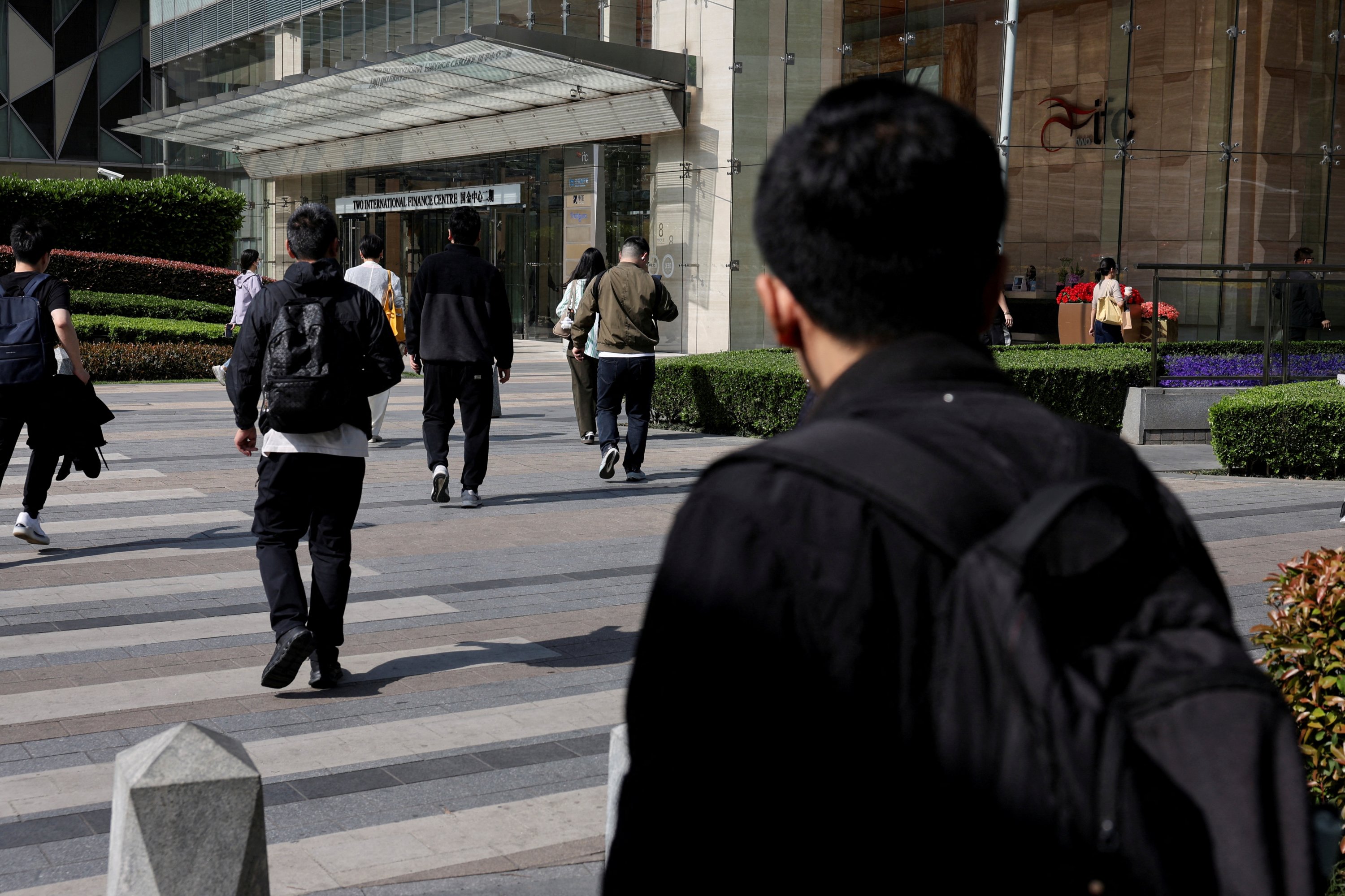 Kitajska uvaja novo vizumsko shemo za privabljanje tujih tehnoloških strokovnjakov