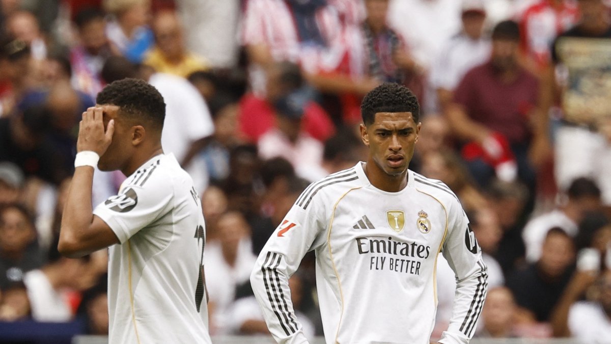 Real Madrid&#039;s Jude Bellingham looks dejected during the La Liga match against Atletico Madrid at Riyadh Air Metropolitano, Madrid, Spain, Sept. 27, 2025. (Reuters Photo)